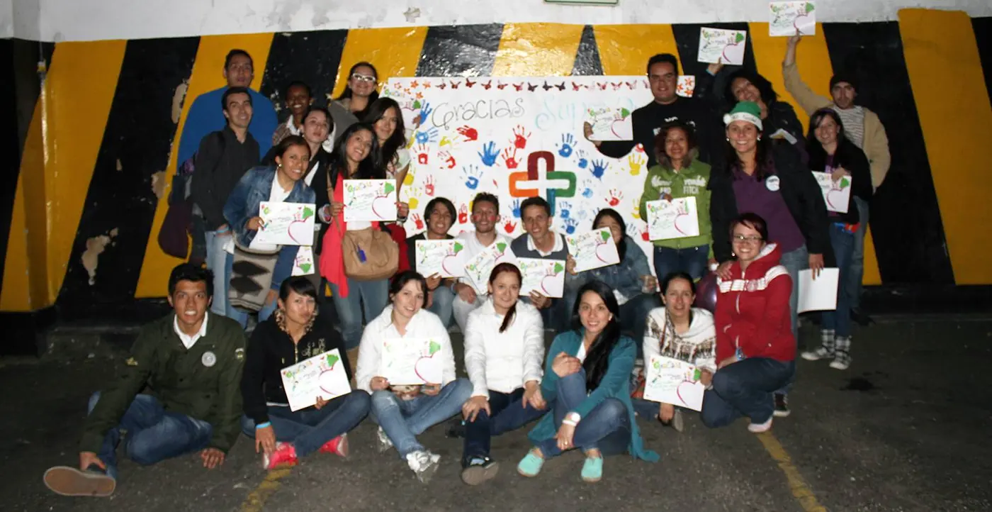 Grupo reunido durante Navidad en Casa Rosada en 2013