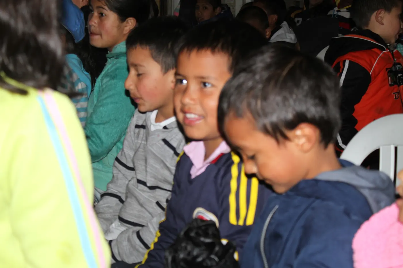 Niños participando durante la jornada de Fundama