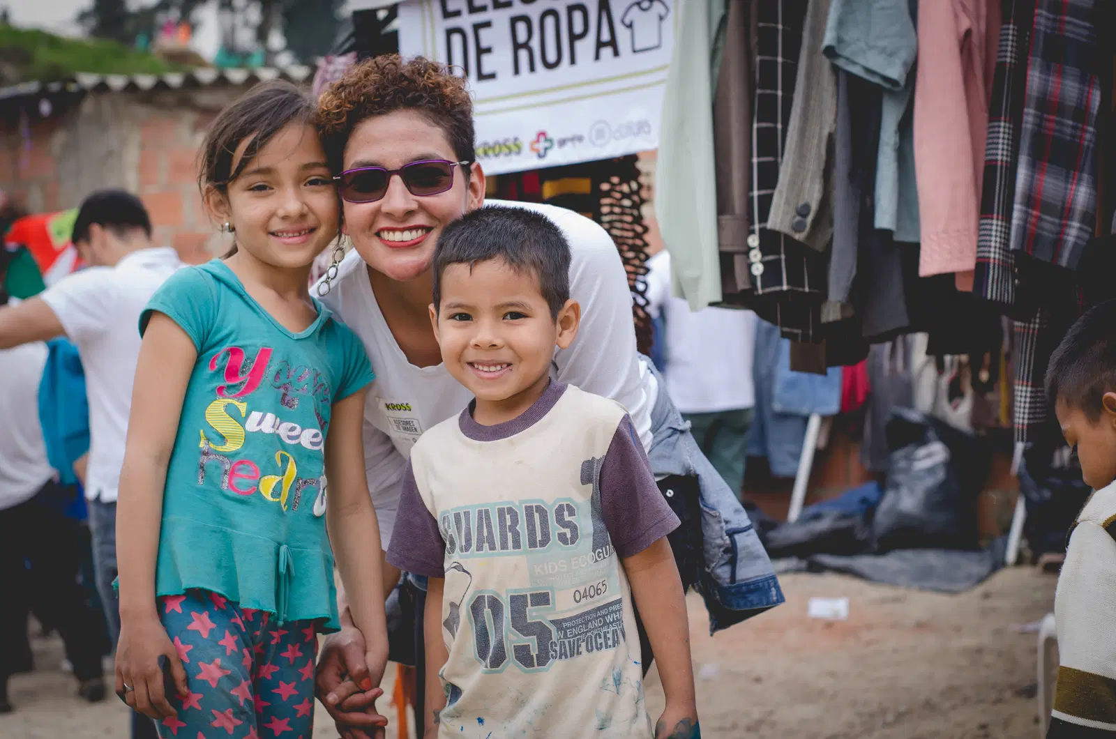 Niños en el espacio de ropa de Kross 2017