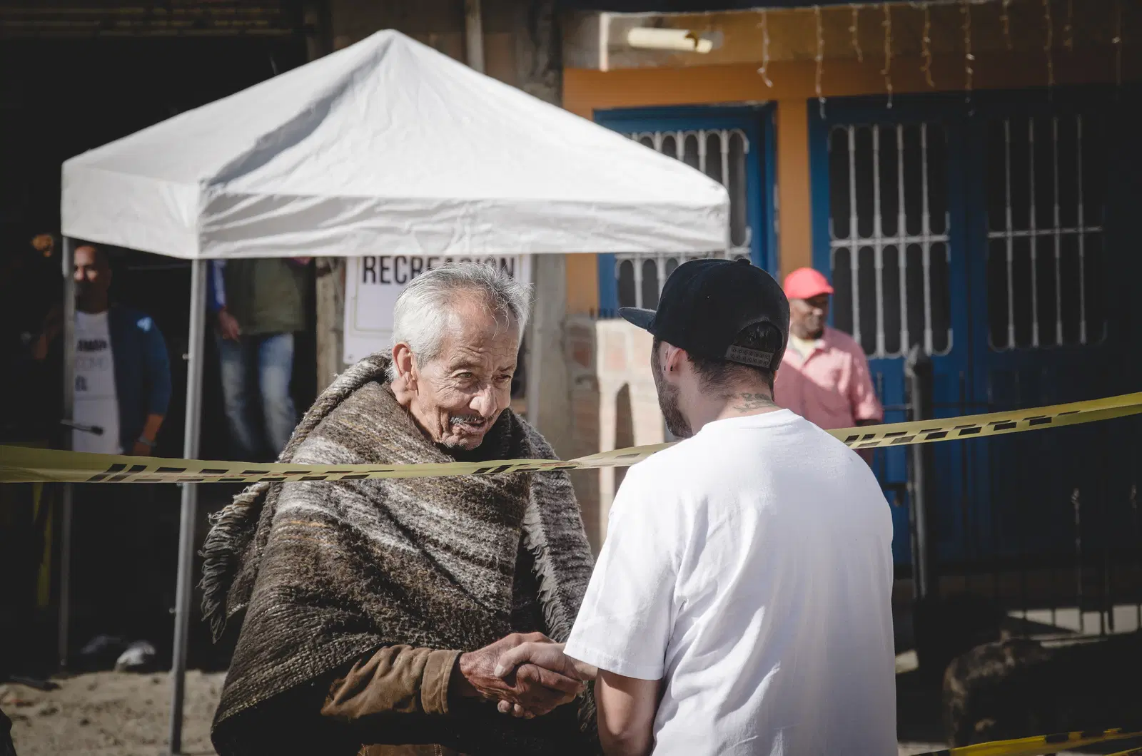 Encuentro con una habitante de Villa Esperanza durante Kross 2017