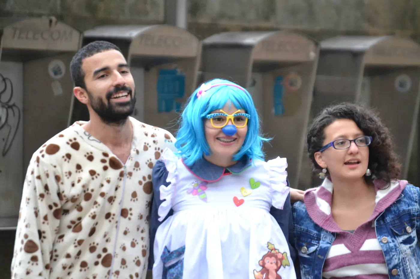 Grupo pequeño reunido durante la jornada